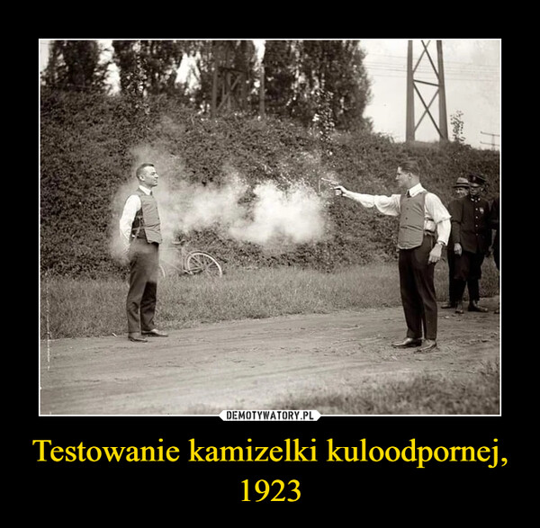 Testowanie kamizelki kuloodpornej, 1923