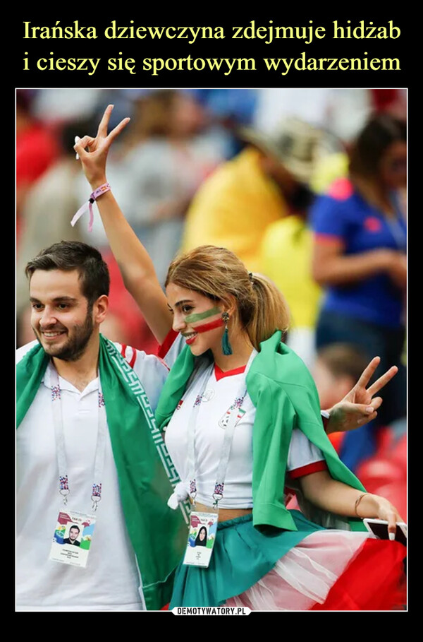 Irańska dziewczyna zdejmuje hidżab i cieszy się sportowym wydarzeniem